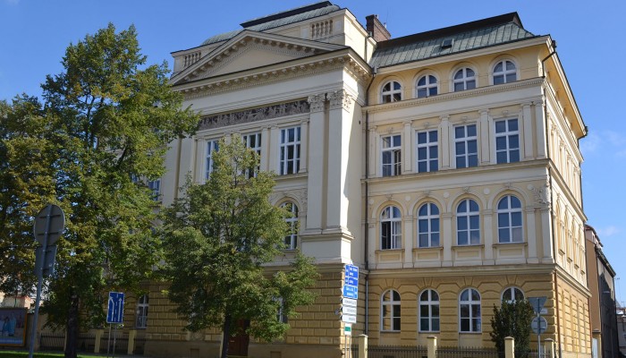 Obchodní akademie, Prostějov, Palackého 18