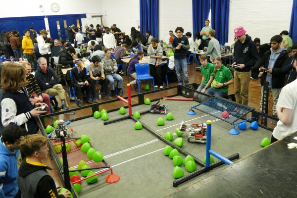 Úspěchy robotického týmu R.U.R. z Gymnázia Jeseník v Londýně