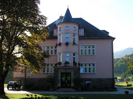 Dětský domov a Školní jídelna, Černá Voda 1