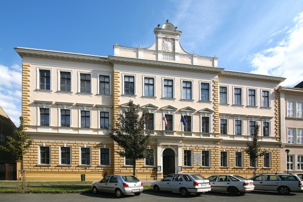 Budova školy na Rejskově ulici